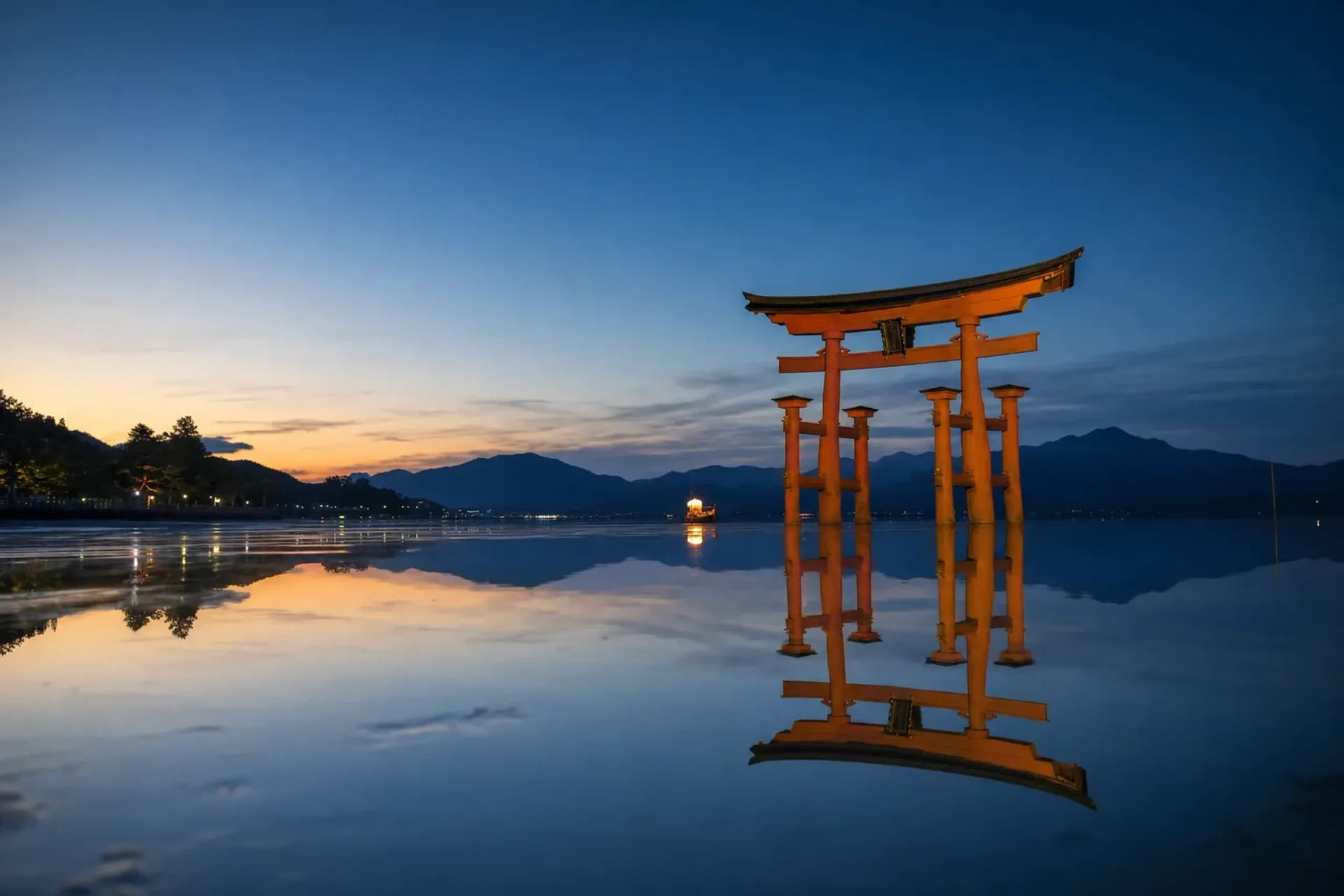 Kangensai: Miyajima's Boat Festival, Timed to the Tide