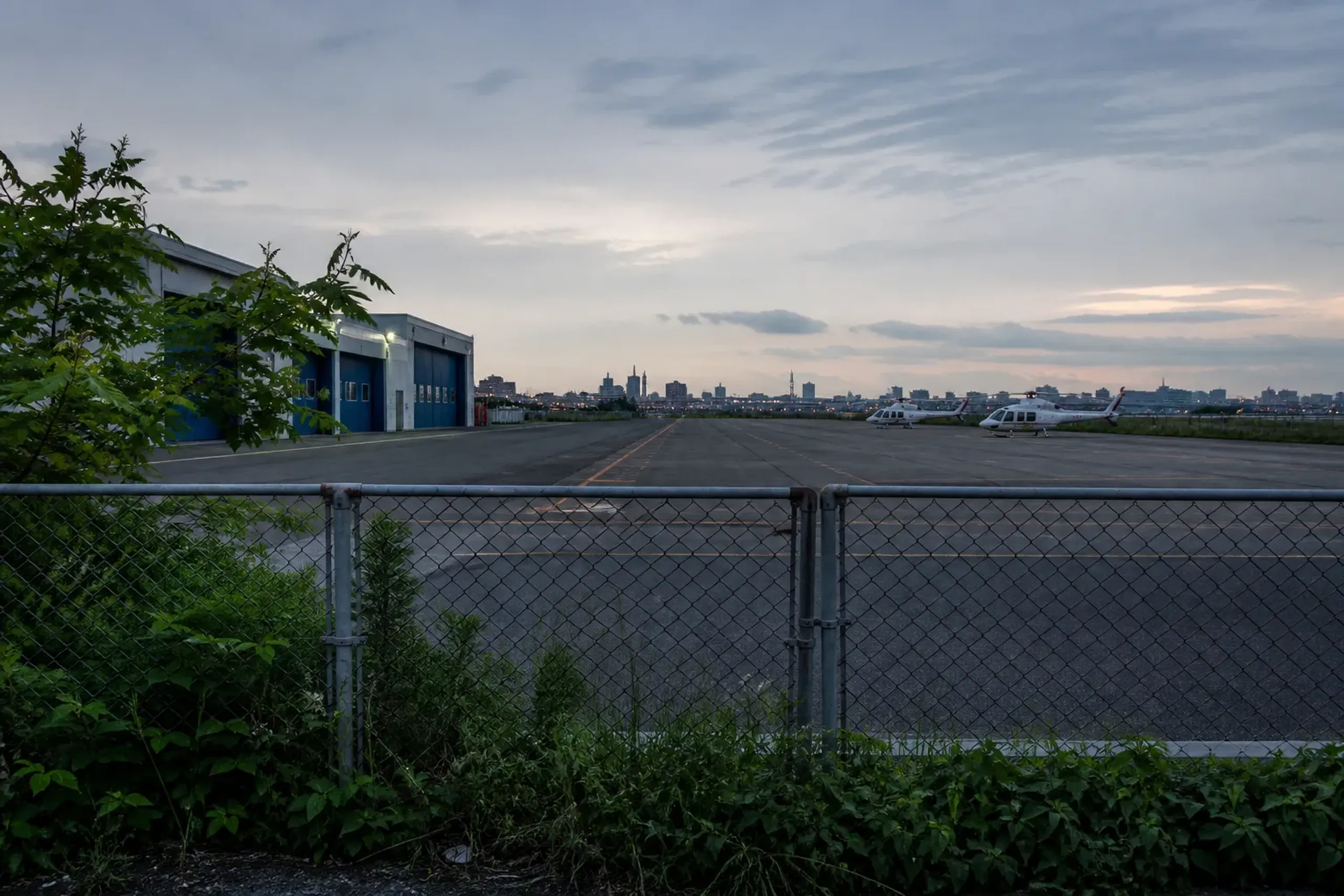 Tokyo Heliport facilities in Shin-Kiba showing an operational aviation base