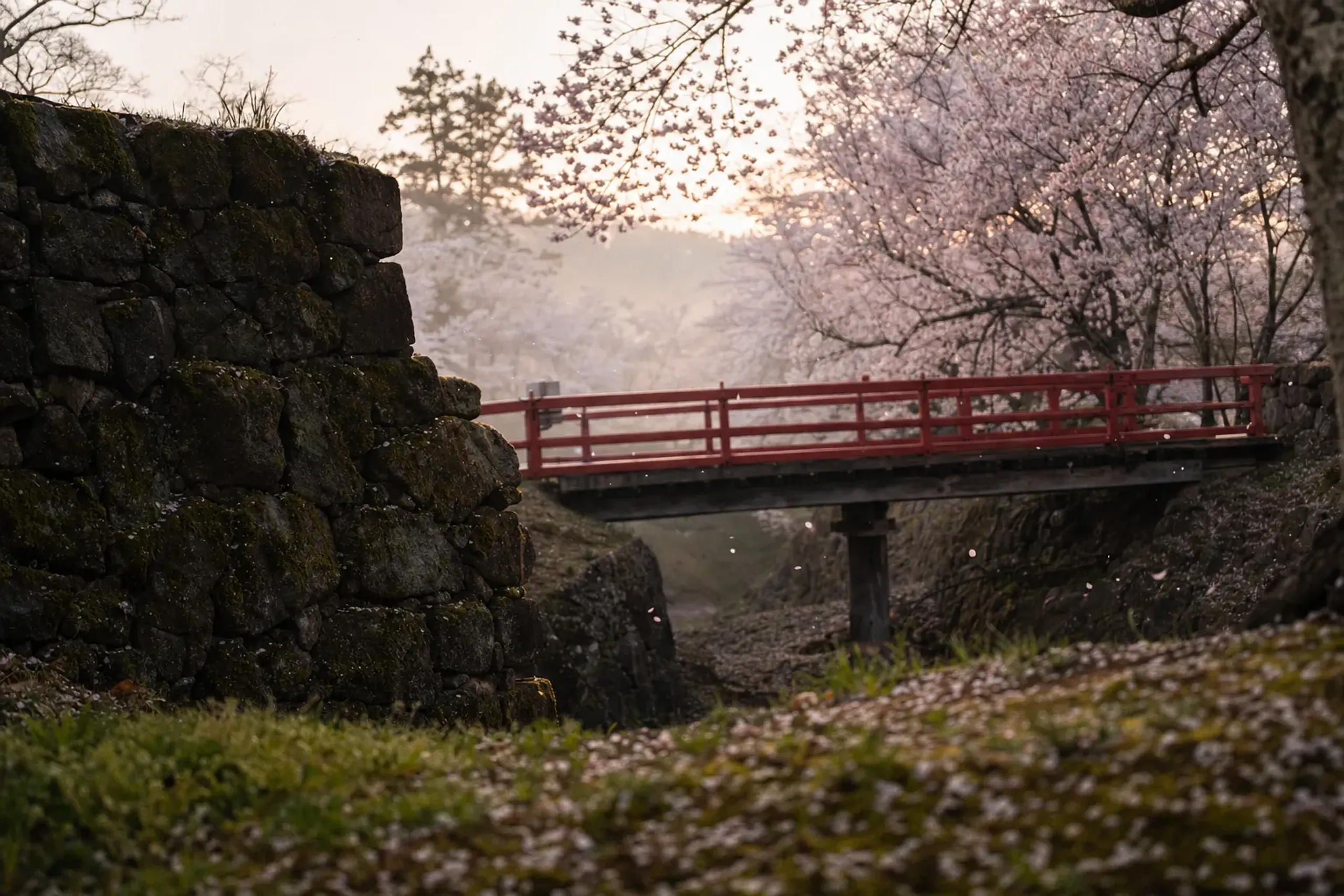 The site once belonged to the Takatō clan, and per